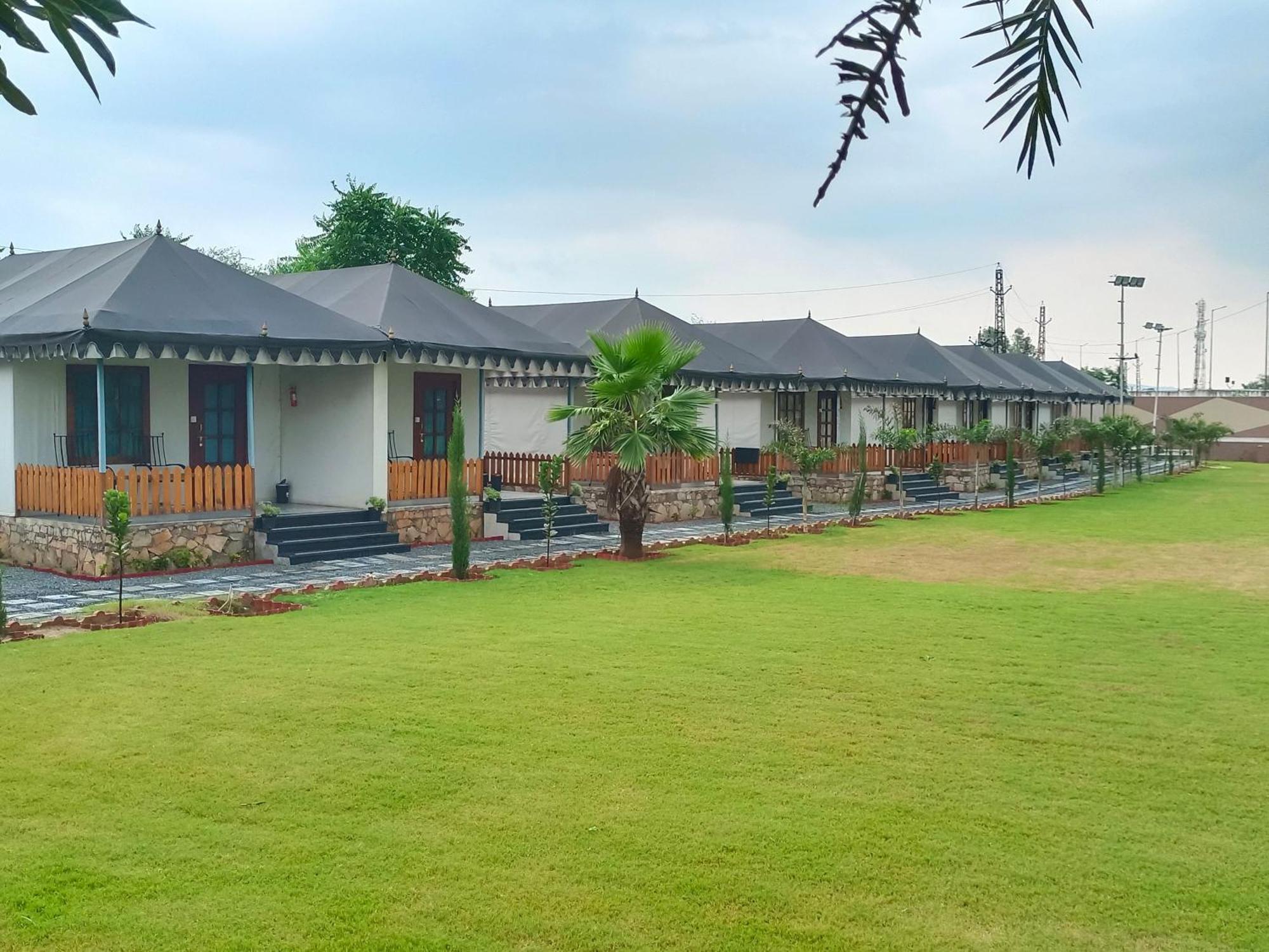 Royal Rajasthan Resort Sikar Экстерьер фото