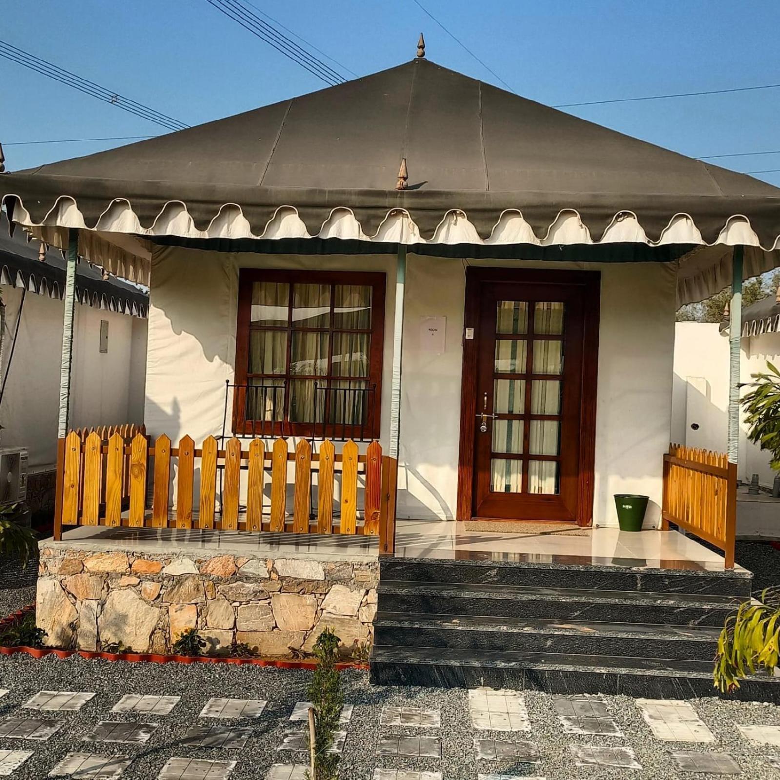 Royal Rajasthan Resort Sikar Экстерьер фото